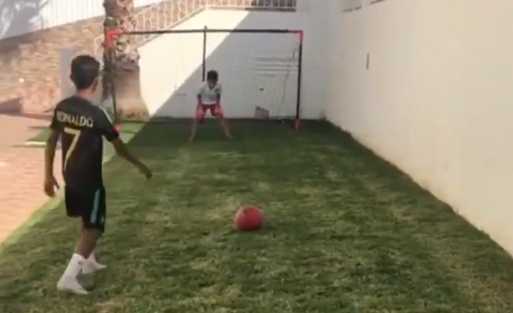 Hijo de Cristiano Ronaldo y dos remates inatajables