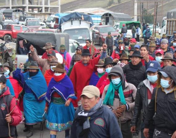 El anuncio del retorno a las comunidades por parte del liderazgo indígena se produce después de 72 horas de manifestaciones. Conaie