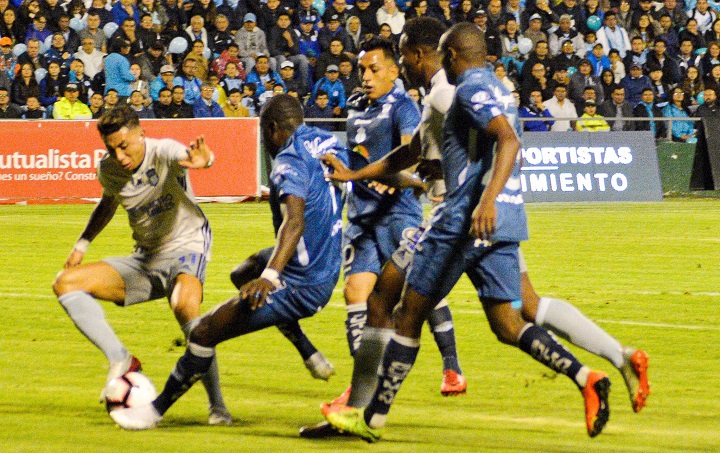 LigaPro sanciona a dos jugadores de Macará