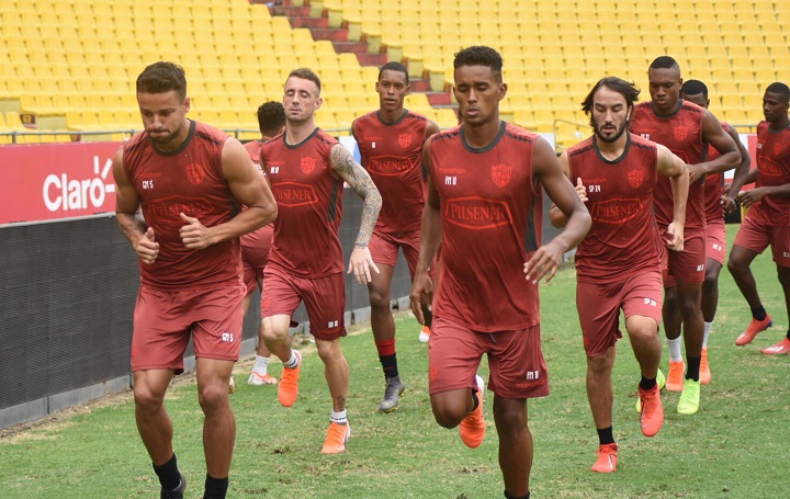 River Uruguay demandaría a Barcelona en la FIFA