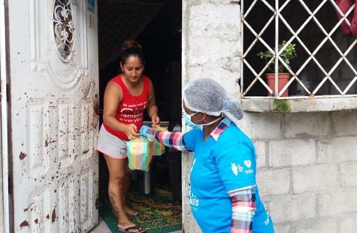 Dos jóvenes ecuatorianos crean plataforma de ayuda durante la pandemia