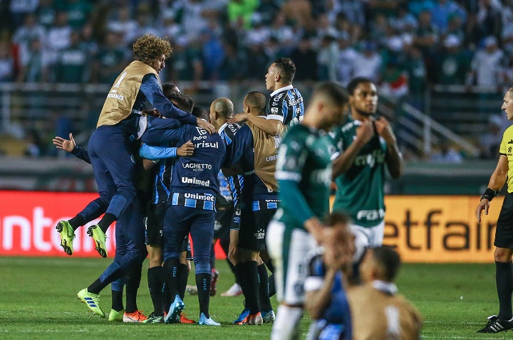 Gremio remonta a Palmeiras y pasa a semifinales de la Libertadores