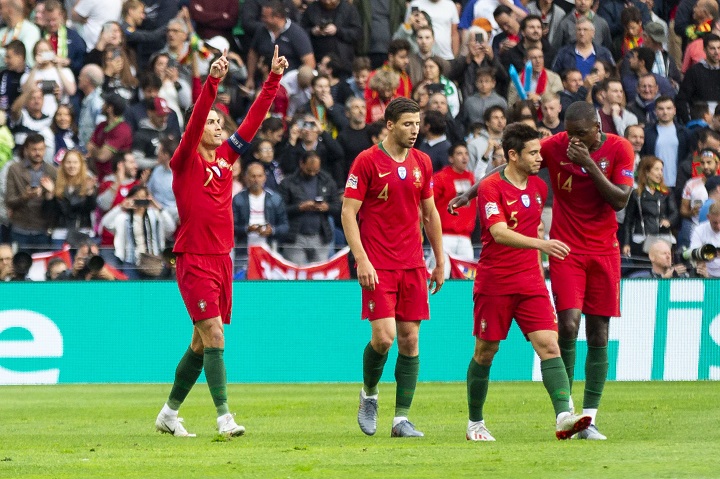 Portugal derrota como visitante a Serbia en eliminatorias de Eurocopa