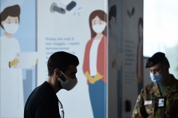 Italia registra más de 500 contagios de COVID-19 en 24 horas