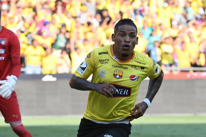 Michael Arrroyo será inscrito para jugar LigaPro