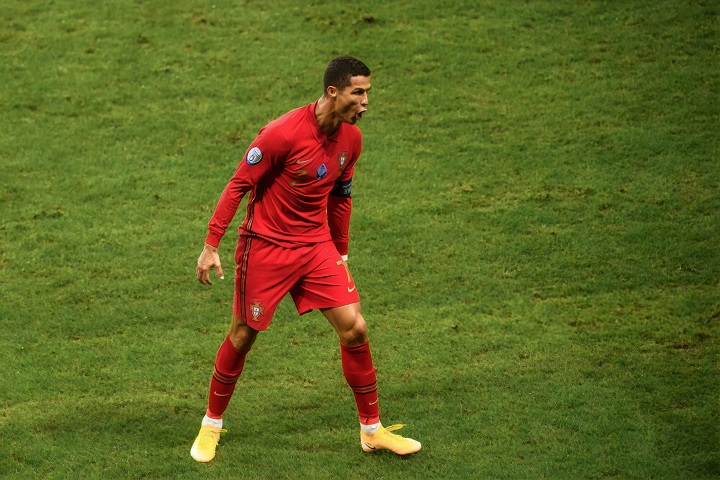 Cristiano Ronaldo marca su gol número 100 con Portugal