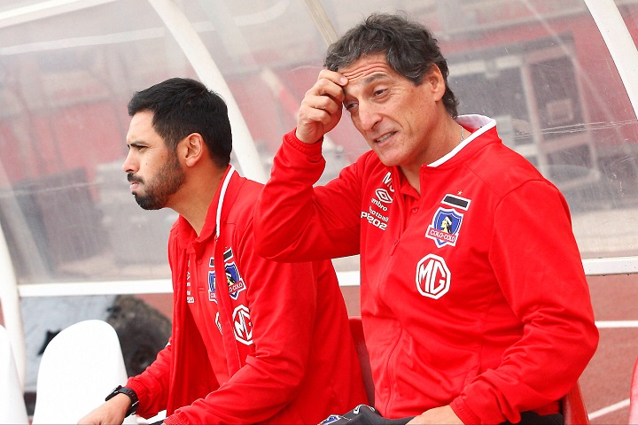 Colo Colo desvinculó a su técnico a días de debutar en la Libertadores