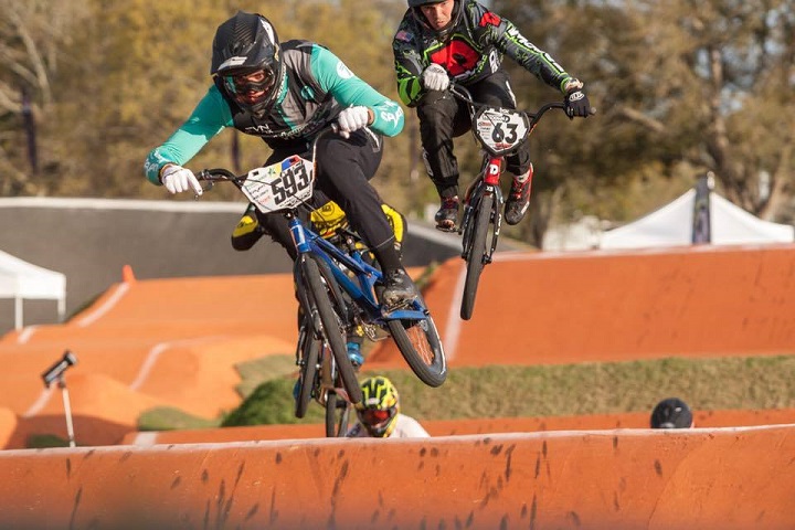Alfredo Campo logró plata en el Mundial de BMX
