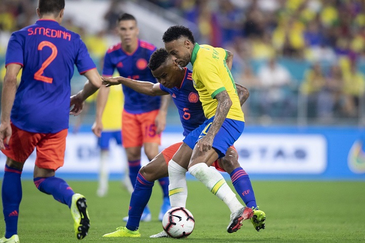 Neymar regresa con gol y Brasil empata con Colombia