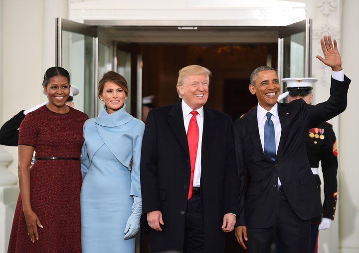 Michelle Obama dice que los Trump le regalaron un marco