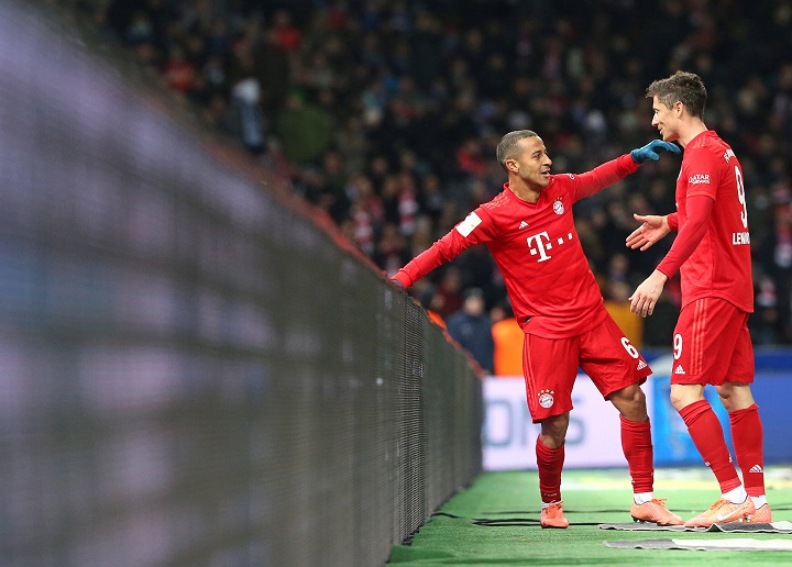 Bayern golea al Hertha de Klinsmann y se pone segundo