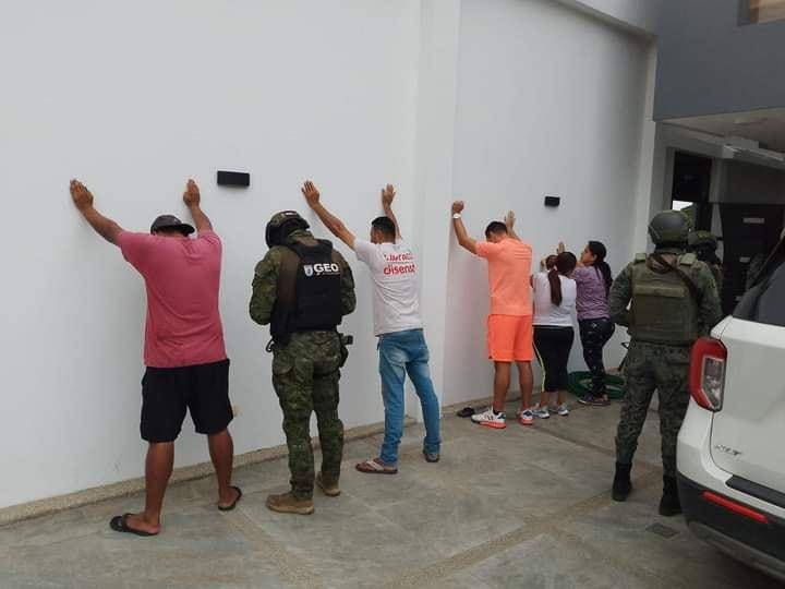 El Bloque de Seguridad allanó la vivienda del hermano menor de alias Fito en Manta