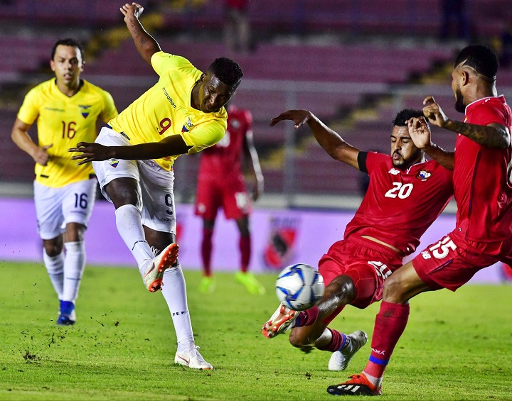 Delfín se podría reforzar con ex delantero de BSC