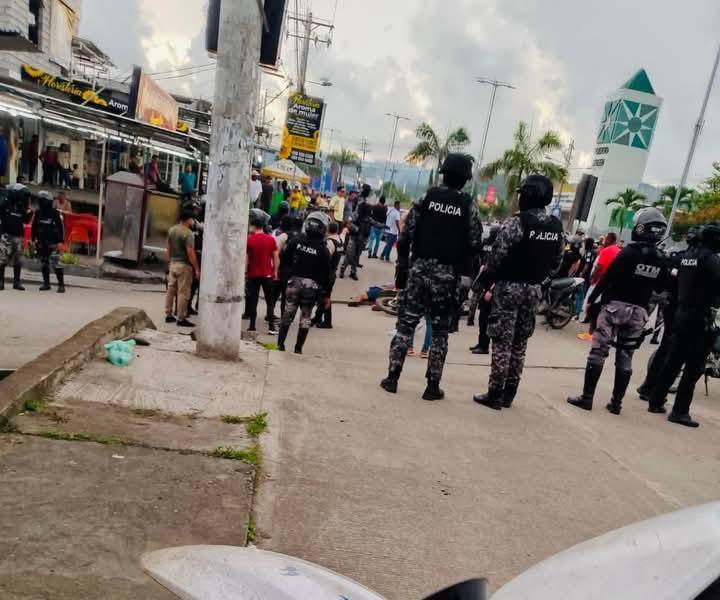 Esmeraldas: Un policía falleció tras enfrentamiento armado en el que dos criminales fueron abatidos