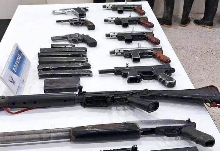 Armas fueron incautadas como evidencias.
