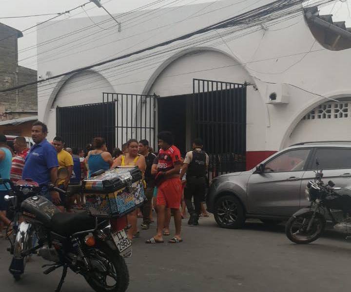 Dos bomberos fueron asesinados por sicarios en un cuartel de Durán
