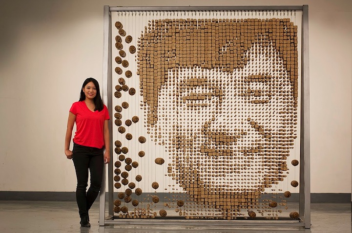 Hong Yi, la artista que hizo un retrato de Jackie Chang con 64.000 palillos