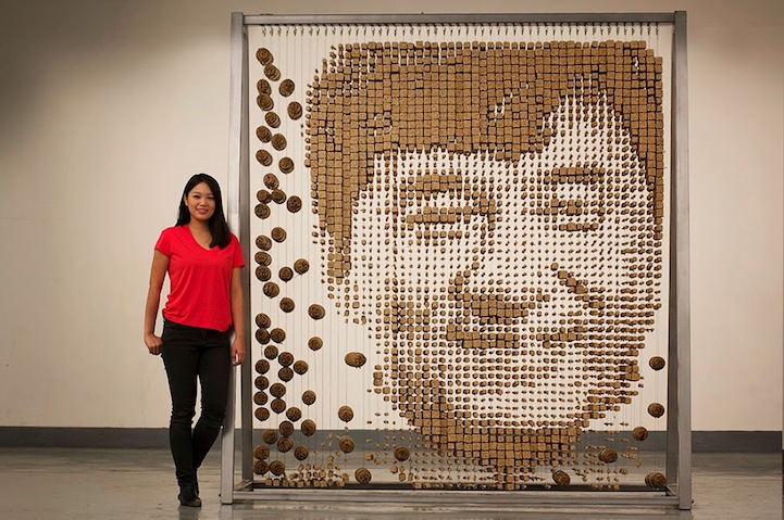 Hong Yi, la artista que hizo un retrato de Jackie Chang con 64.000 palillos