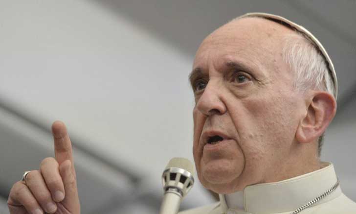 El papa Francisco denuncia el cobro de matrimonios y bautizos en las iglesias