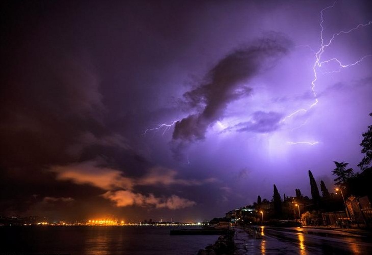 Captan un raro fenómeno natural en el cielo