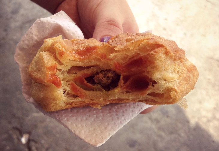 Los pasteles de sal, una tradición popular que se disfruta en Guayaquil