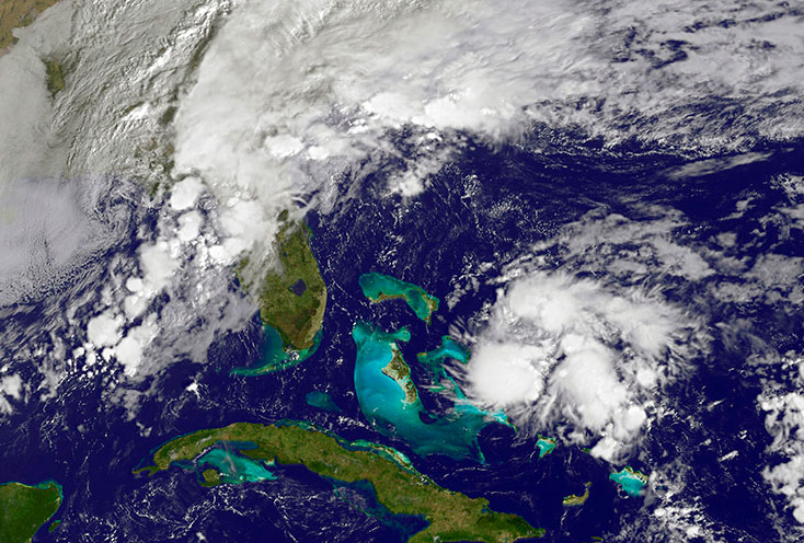 Kate se convierte en huracán en el Atlántico, sin peligro para costas