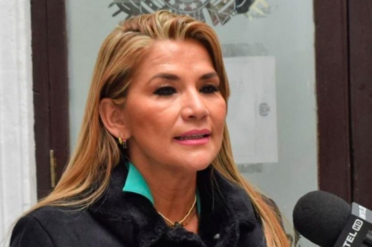 Senadora podría asumir presidencia de Bolivia