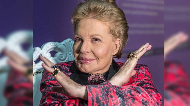 Así luce Walter Mercado a sus 87 años