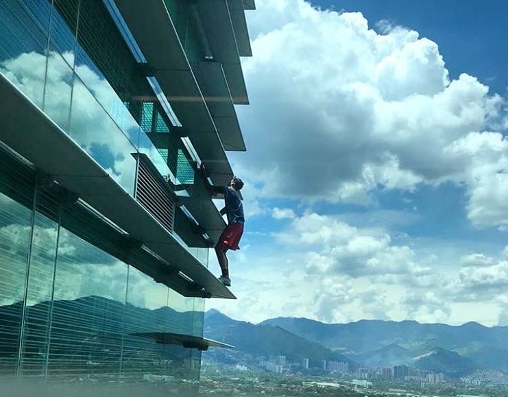 Detienen en Medellín al &quot;hombre araña ruso&quot;