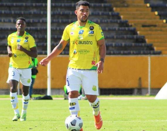 Joaquín Vergés, futbolista uruguayo de 30 años de Gualaceo SC.