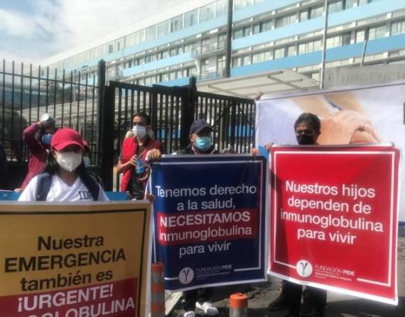 IEES y Salud anuncian compra masiva de fármacos para abastecer a los hospitales del país