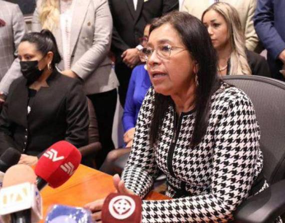 Bancadas de UNES y PSC desmienten acuerdos con Guadalupe Llori