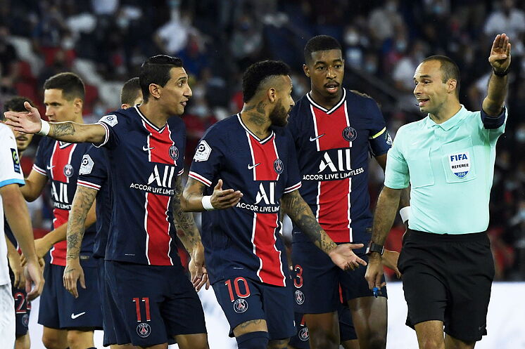 Di María suspendido por el escupitajo a Álvaro González