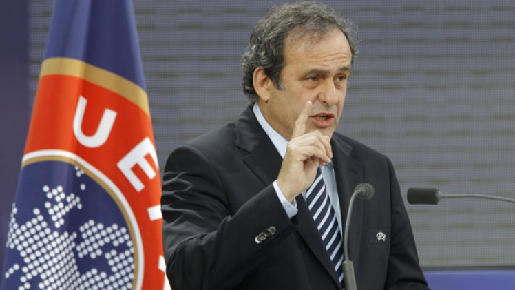 Platini: &quot;Sigo determinado a presentarme a presidencia de la FIFA&quot;