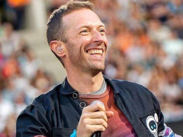 La advertencia de Chris Martin al público de Coldplay durante una nueva kiss cam