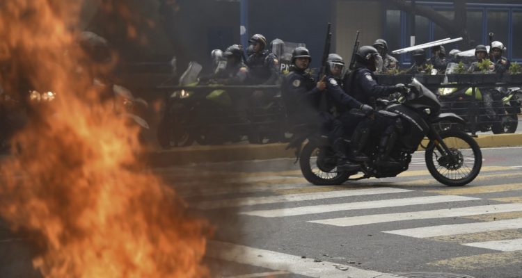 Madre de venezolano que quedó ciego clama “justicia”