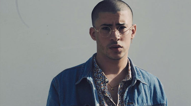 Bad Bunny, hospitalizado tras accidente en concierto