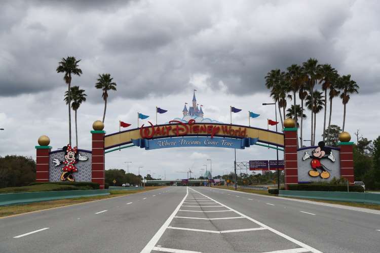 Empleados de Disney entran en licencia no remunerada por Covid-19