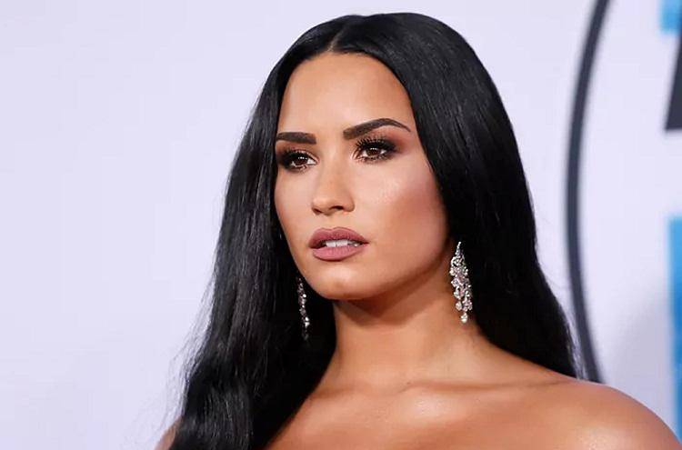 Imagen de archivo de Demi Lovato en la alfombra roja de una de las premiaciones a las que asistió en el pasado.