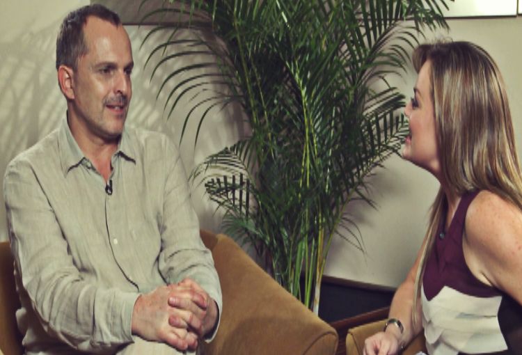 Conoce algunas de las frases más destacadas de Miguel Bosé en la entrevista exclusiva de En Contacto