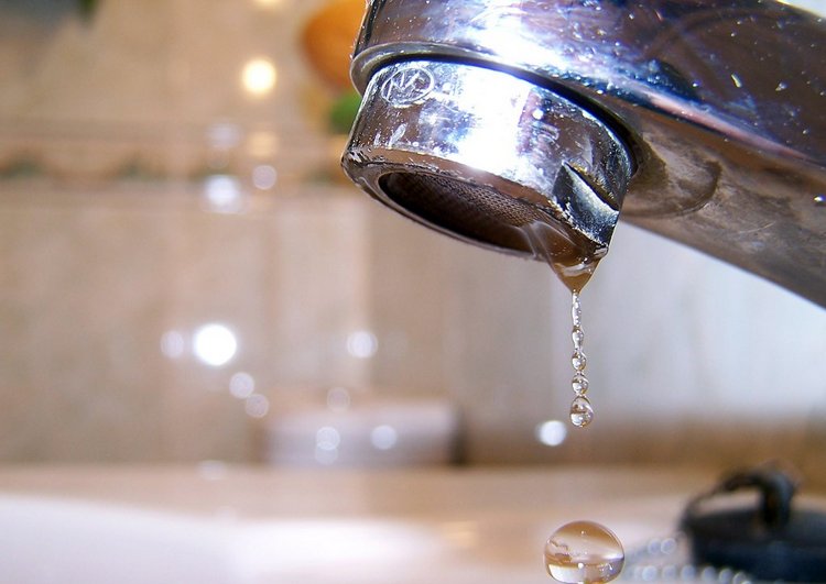Caracas tendrá cuatro meses de racionamiento de agua por sequía
