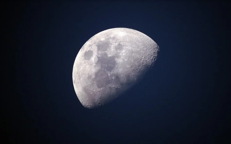 El inédito acuerdo de 8 países para explorar &quot;pacíficamente&quot; la Luna