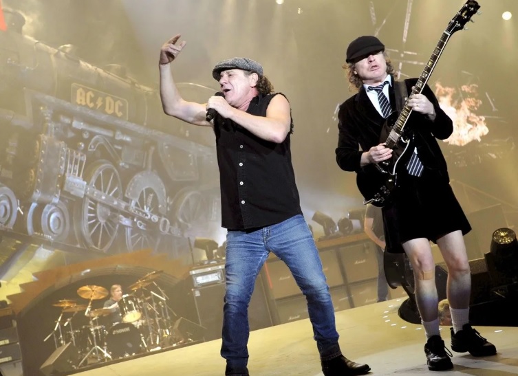 AC/DC confirma su regreso y un nuevo álbum: &quot;PWR UP&quot;