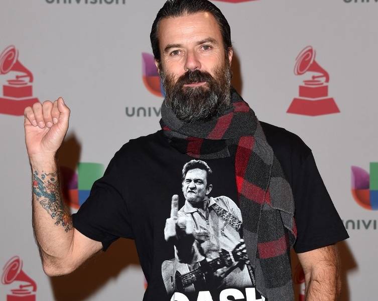 5 canciones para recordar al vocalista de Jarabe de Palo