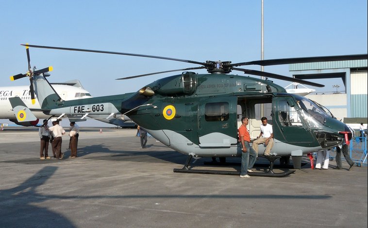 Helicóptero Dhruv de la FAE cae en la represa de Chongón