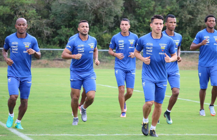 La selección ecuatoriana inició entrenamientos en Brasil con 12 jugadores