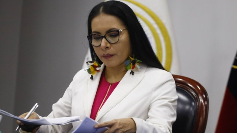 Atamaint lamenta &quot;campaña sucia&quot; a días de elecciones