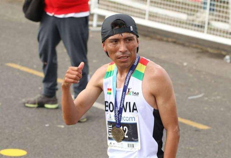 Héctor Garibay y Rocío Cantara ganan la 15K Quito Últimas Noticias