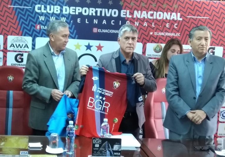 El Nacional presenta al técnico Marcelo Zuleta
