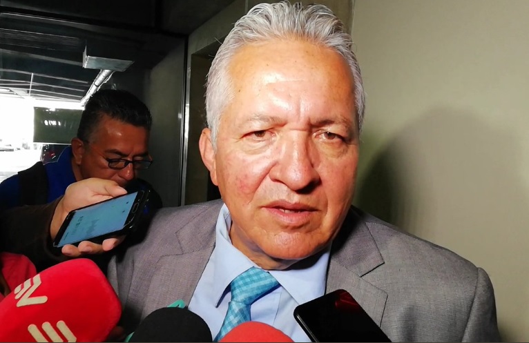 Revelan contrato con Cifuente, precio de Estrada y futuro de Burrai